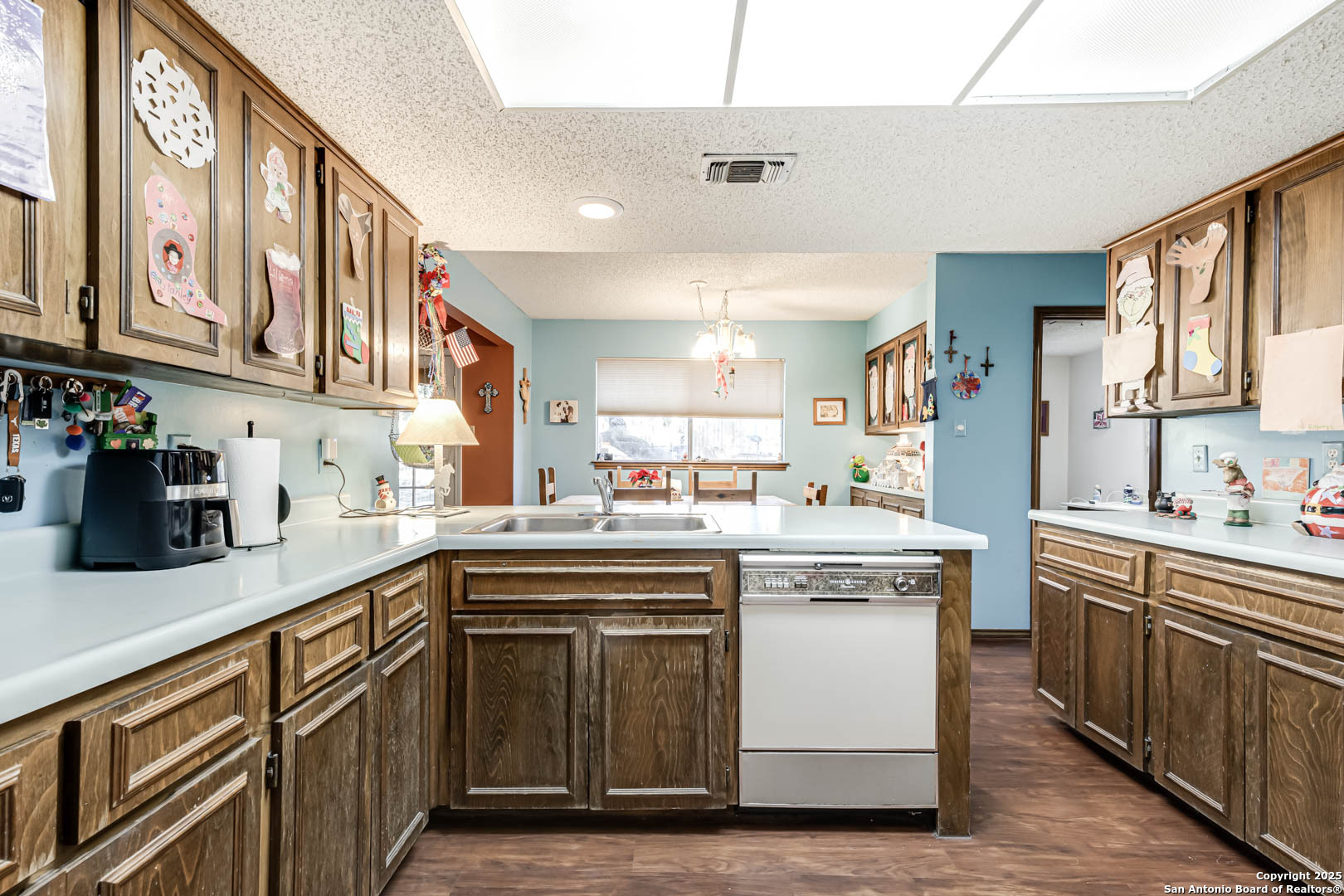 2215 Sun Wood San Antonio TX 78232