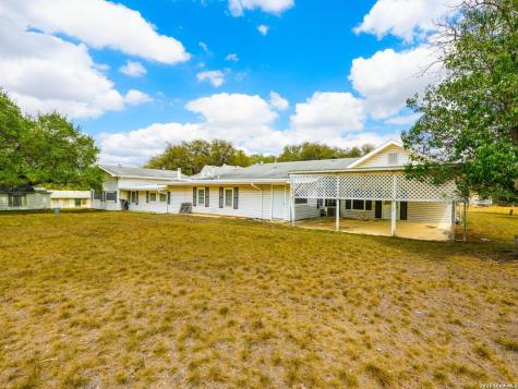 137 Kitty Hawk Universal City TX 78148