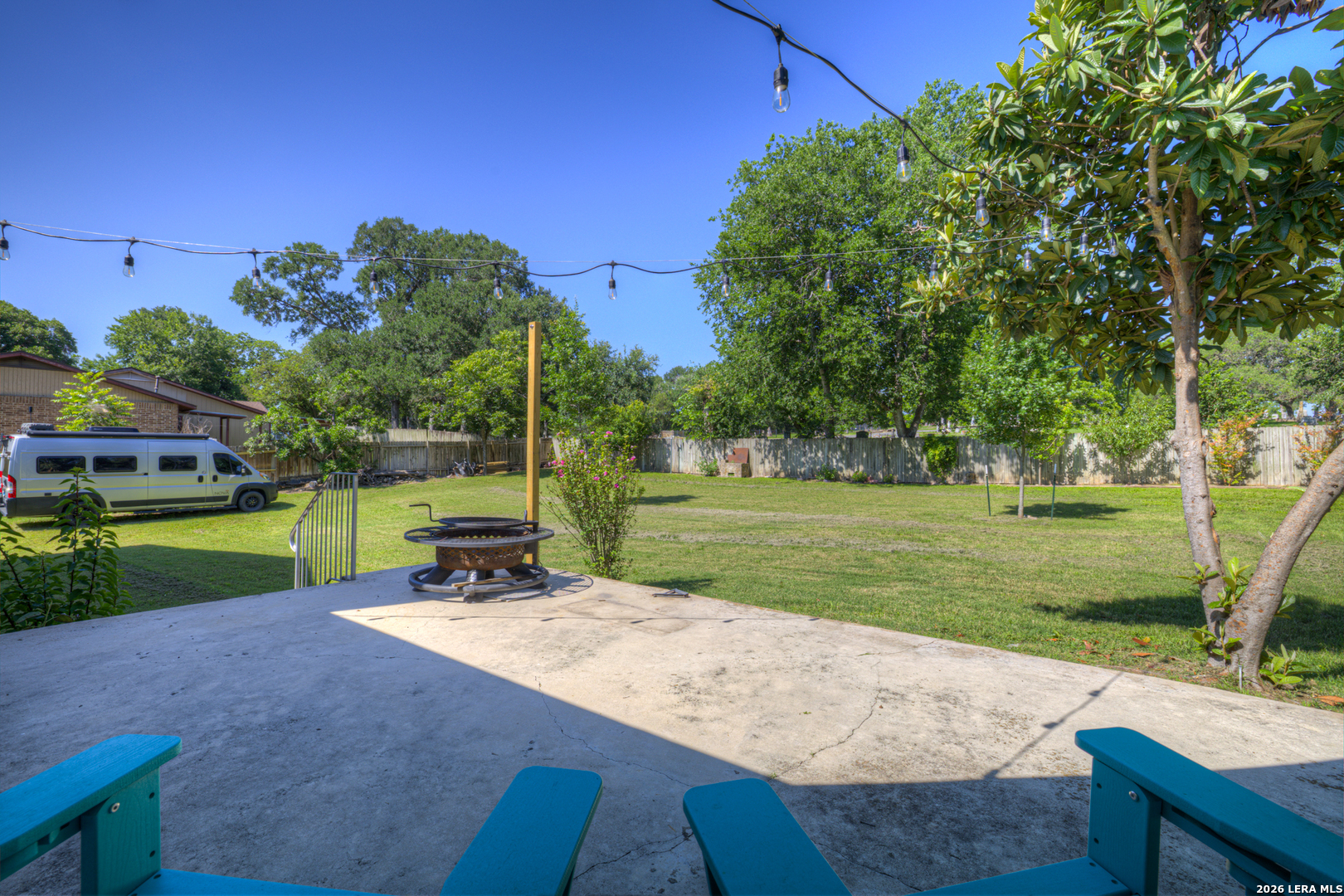 96 W Hampton Drive Seguin TX 78155