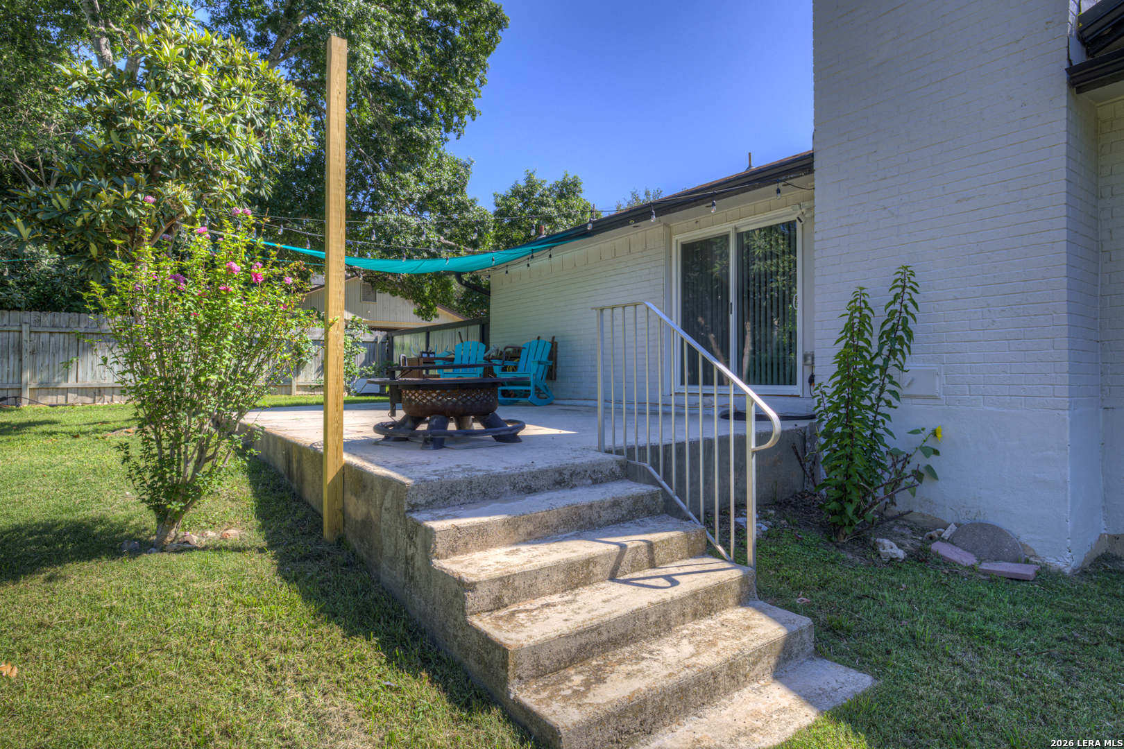 96 W Hampton Drive Seguin TX 78155