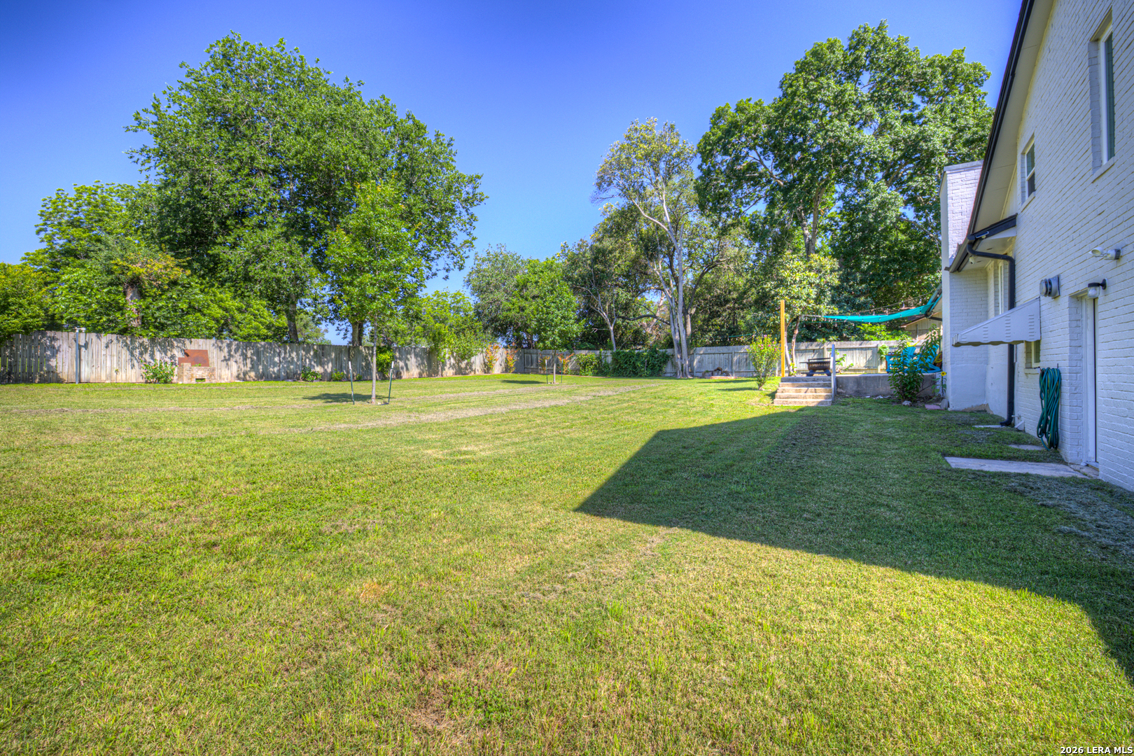 96 W Hampton Drive Seguin TX 78155