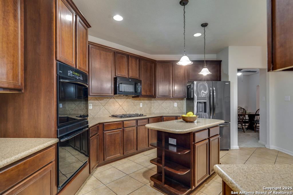 1934 Oak Flat Road San Antonio TX 78251