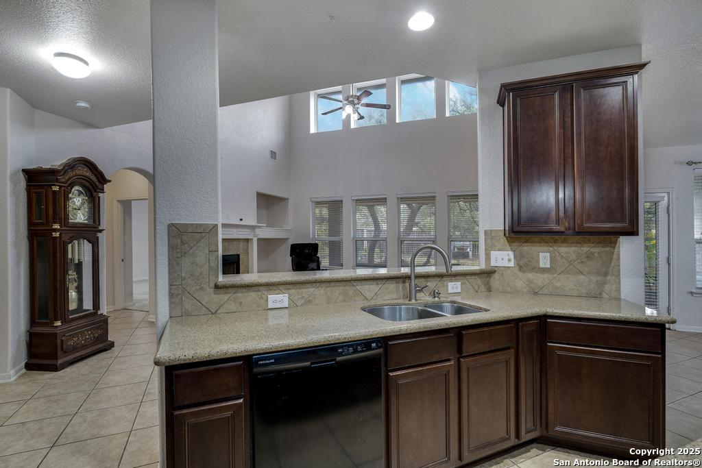 1934 Oak Flat Road San Antonio TX 78251