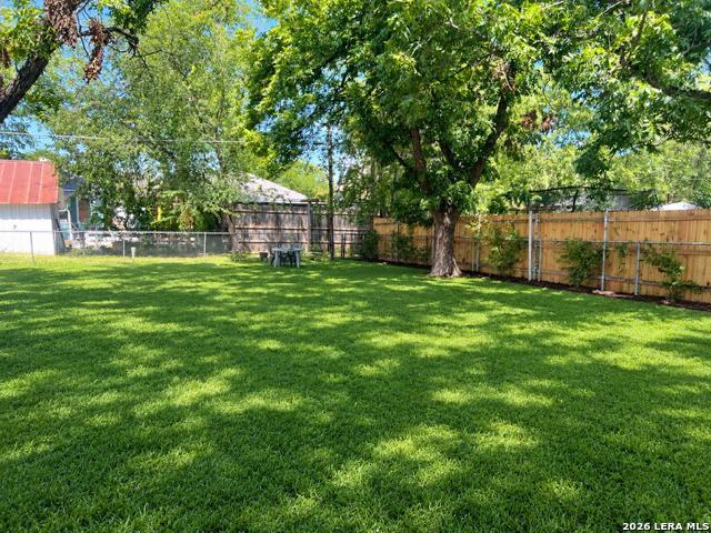 327 Halliday Avenue San Antonio TX 78210