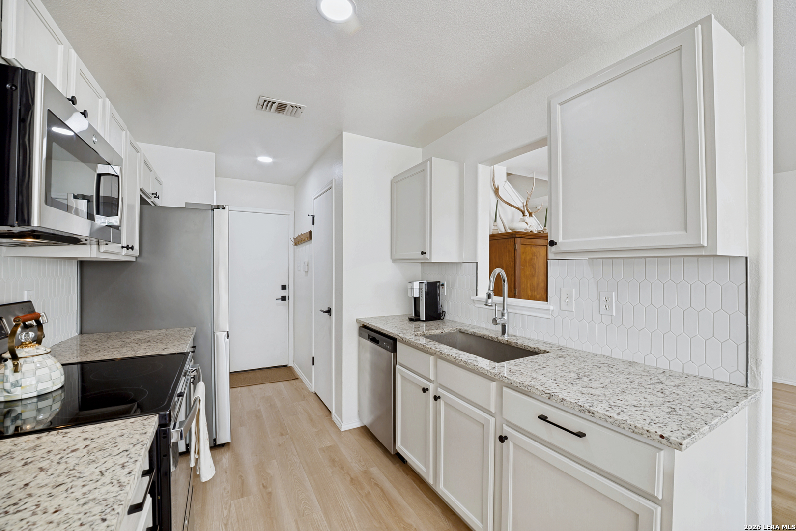 6073 Bantry Bay San Antonio TX 78240