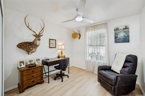 6073 Bantry Bay San Antonio TX 78240