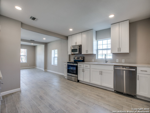 4238 Commercial Avenue San Antonio TX 78221