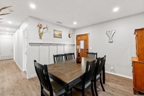 1214 London Street Castroville TX 78009