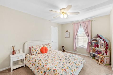 1214 London Street Castroville TX 78009