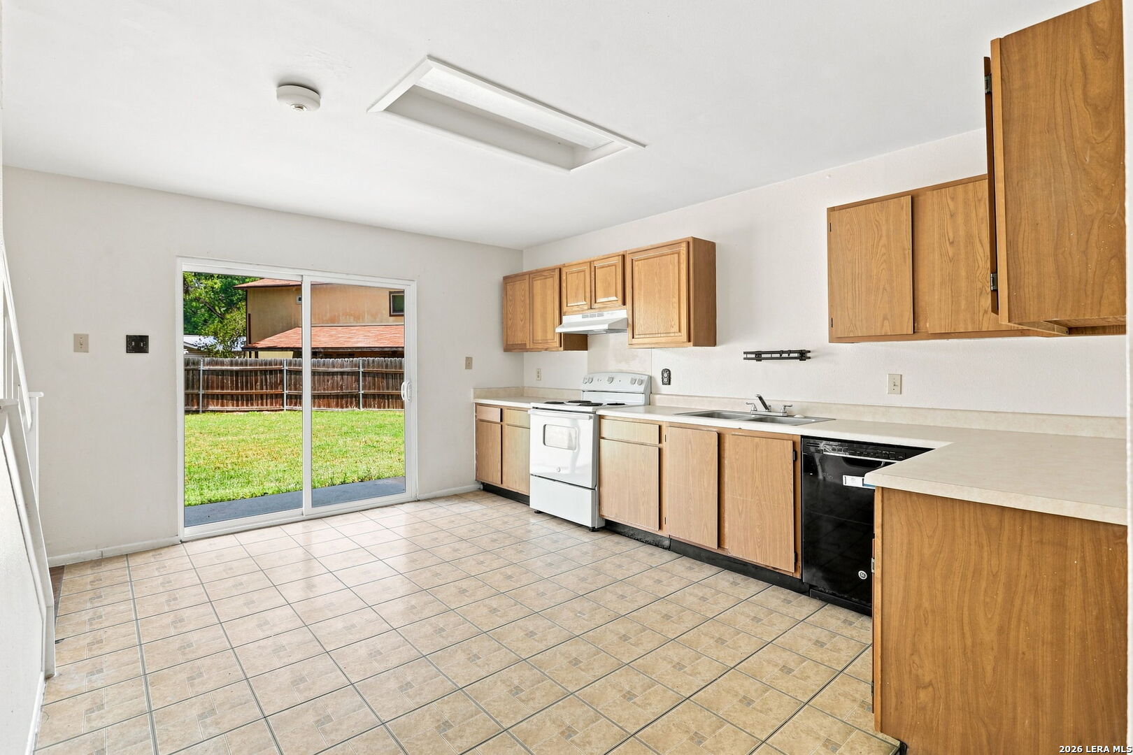 6803 Columbia Ridge Drive Converse TX 78109