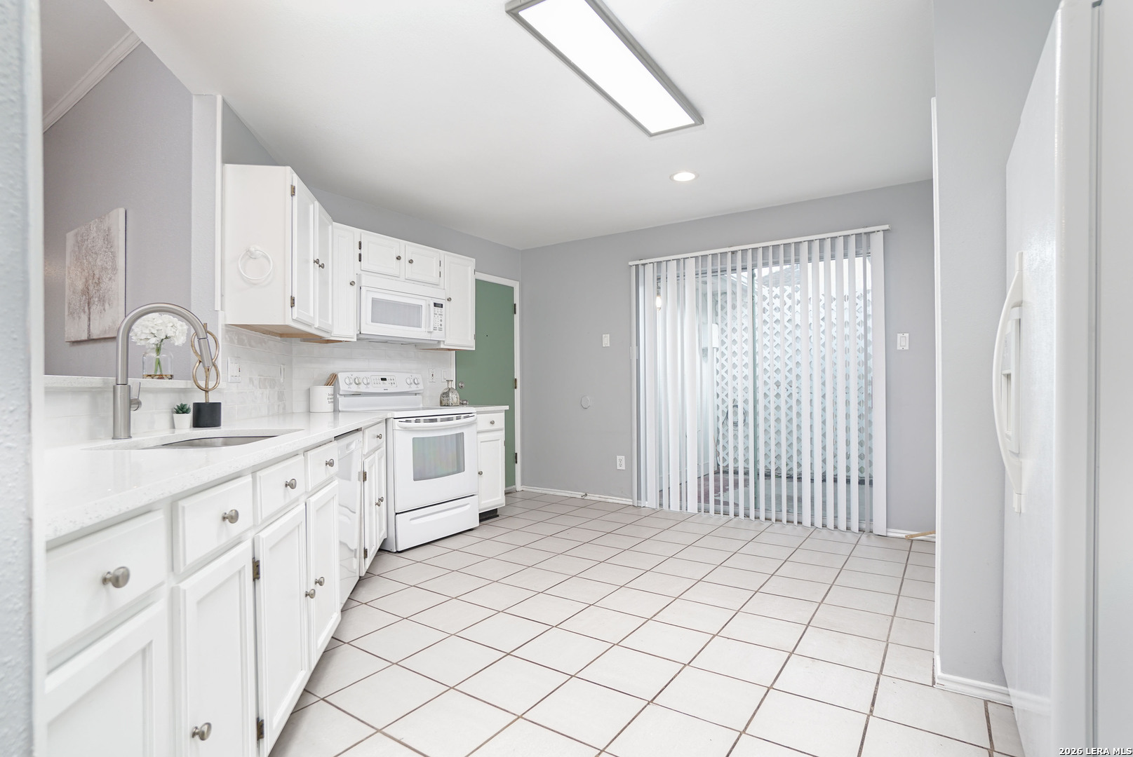 3527 Lake Sunset San Antonio TX 78217
