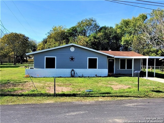 816 Boenig Street Seguin TX 78155