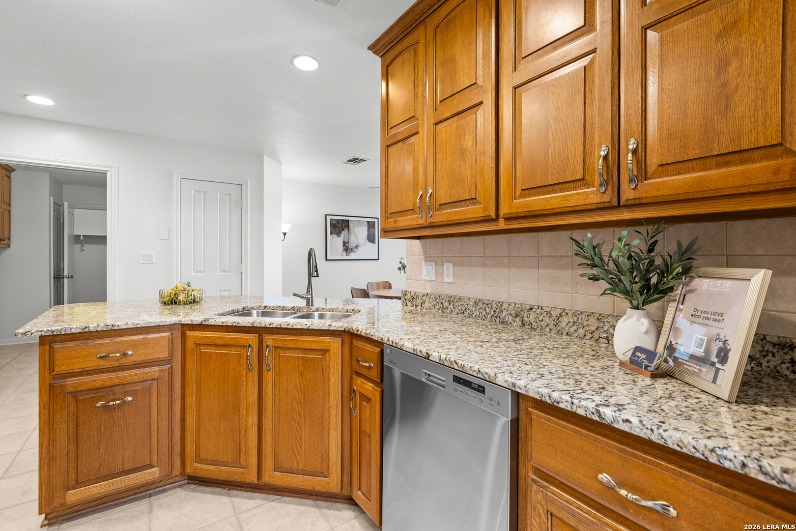6119 Crescent Falls Windcrest TX 78239