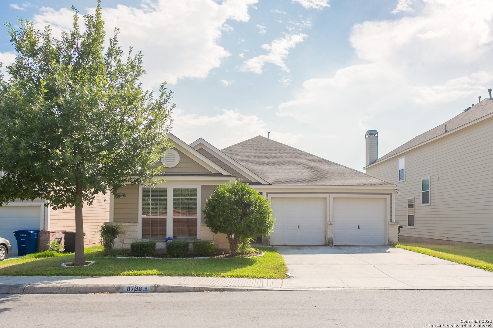 8738 Maverick Rim San Antonio TX 78250