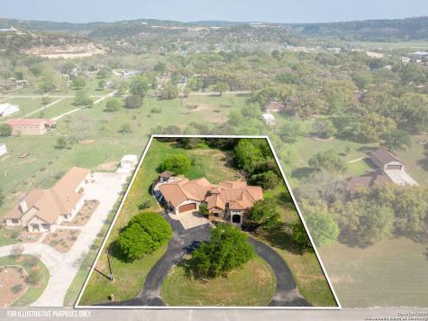 851 River Cliff Canyon Lake TX 78133
