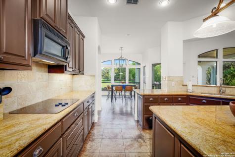 851 River Cliff Canyon Lake TX 78133