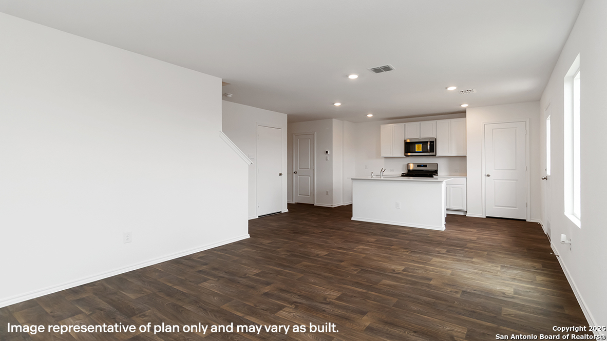 1519 House Finch Drive San Antonio TX 78253