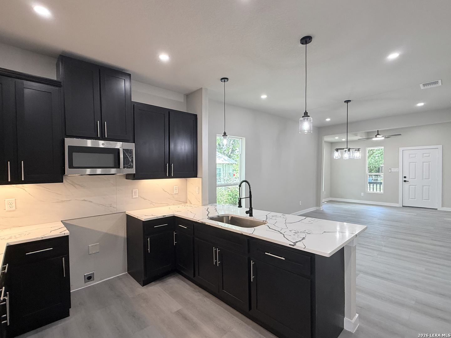1719 W Houston San Antonio TX 78207