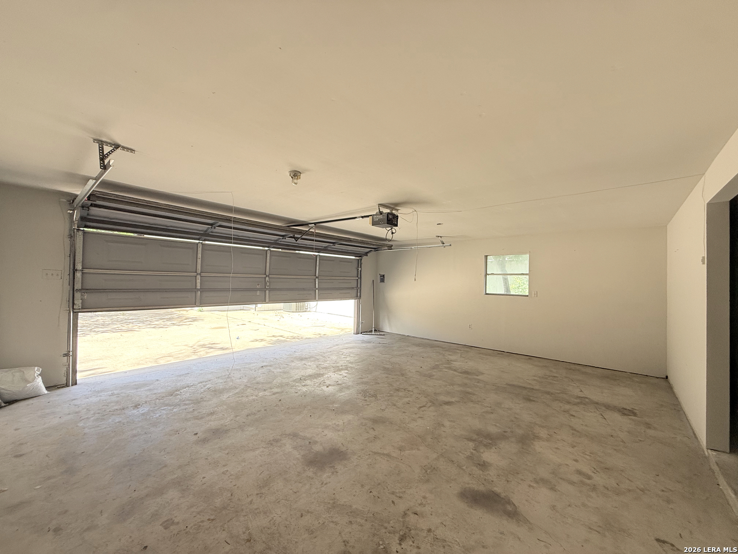 1719 W Houston San Antonio TX 78207