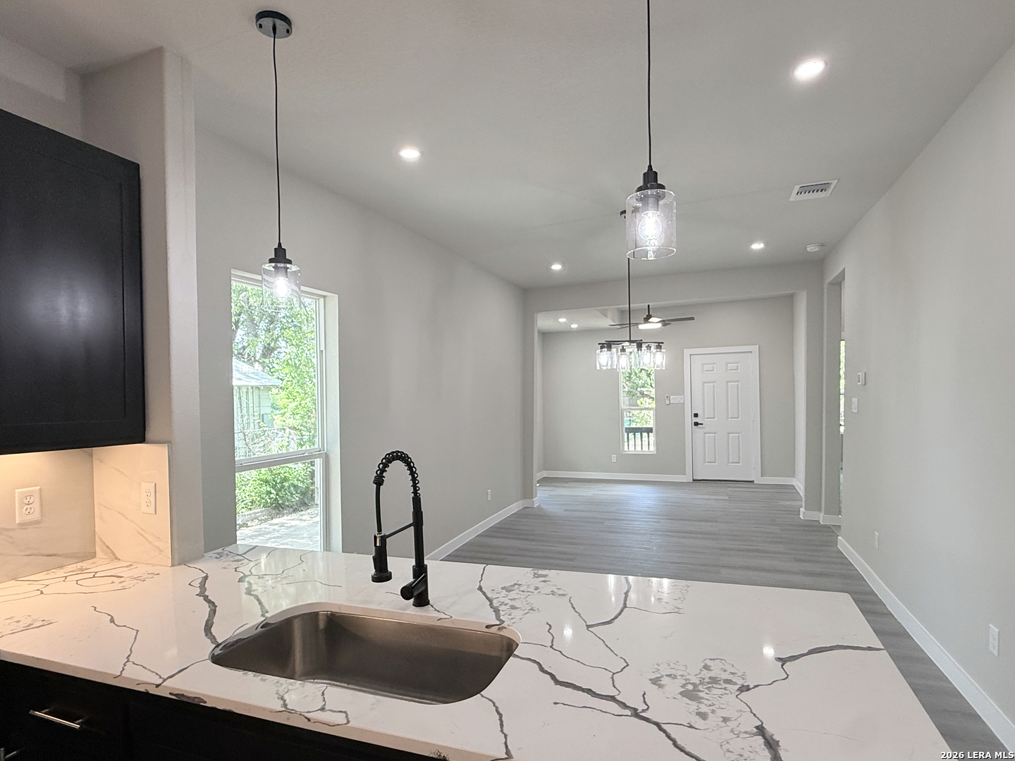 1719 W Houston San Antonio TX 78207
