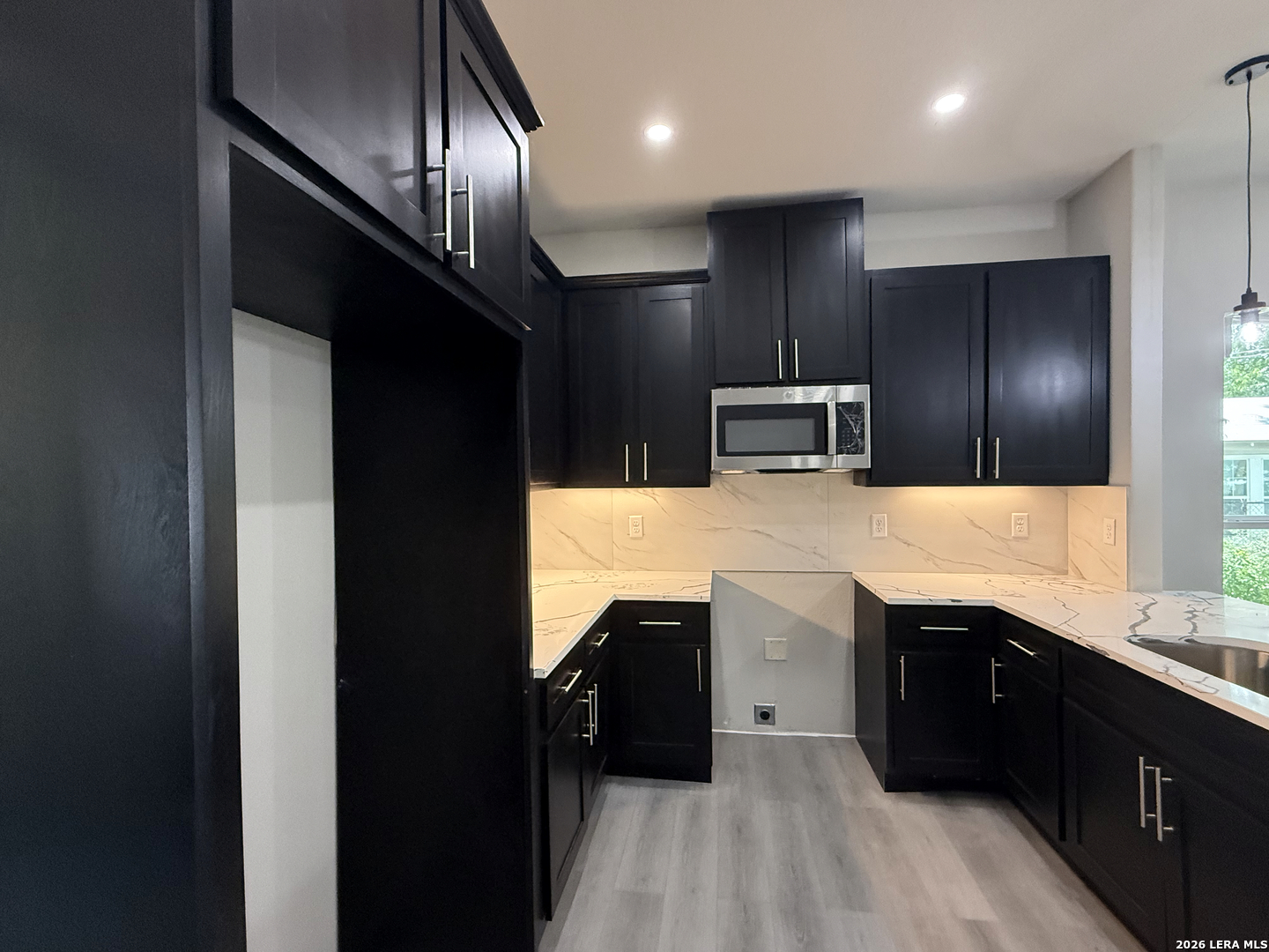 1719 W Houston San Antonio TX 78207