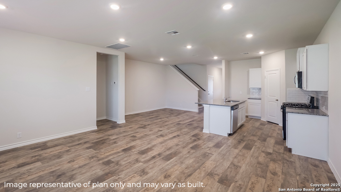 20611 Streamlet End San Antonio TX 78266