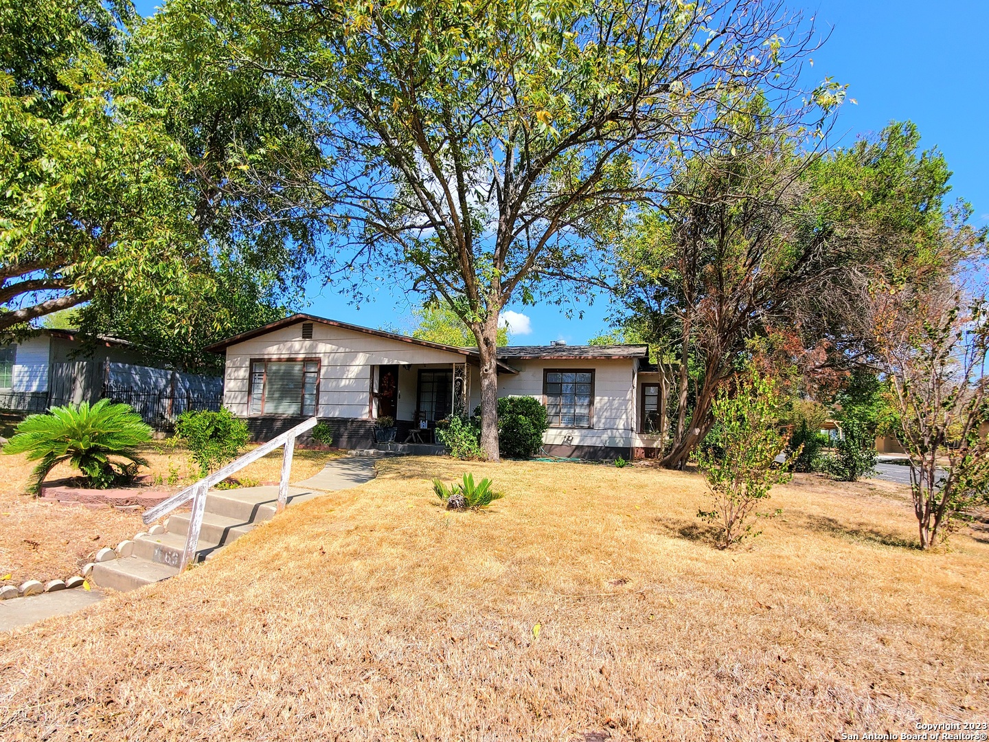 631 Byrnes Drive San Antonio TX 78209