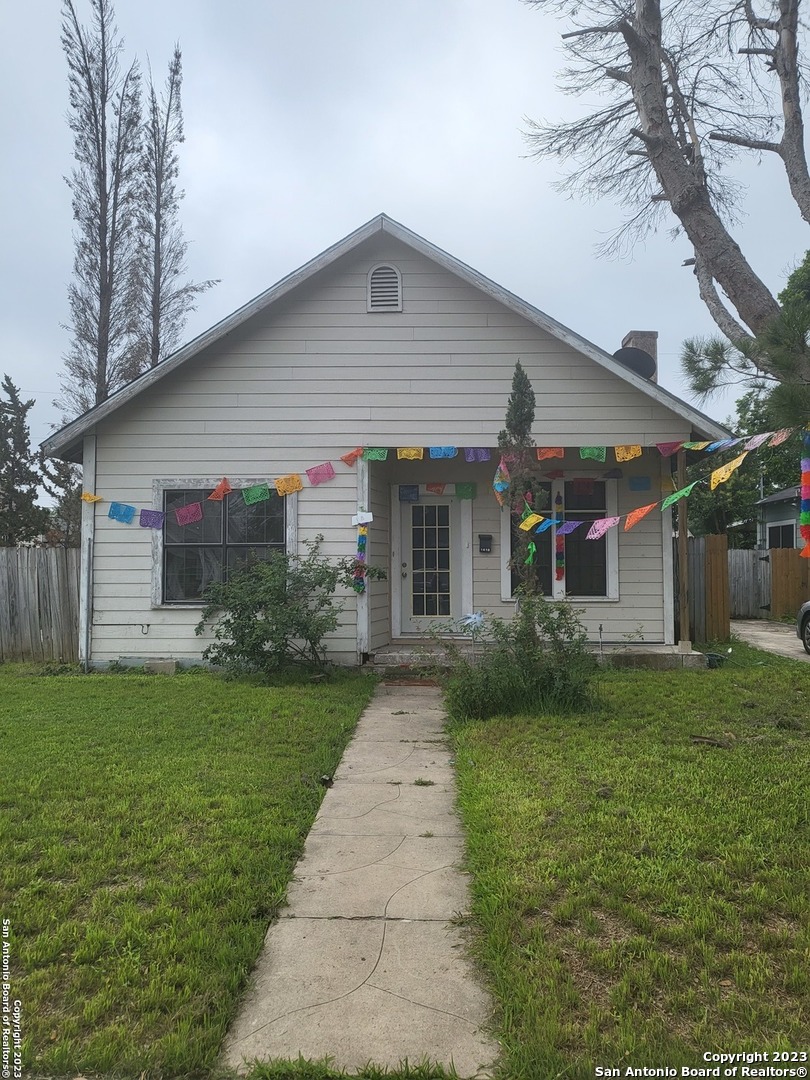 1418 W Lynwood Avenue San Antonio TX 78201
