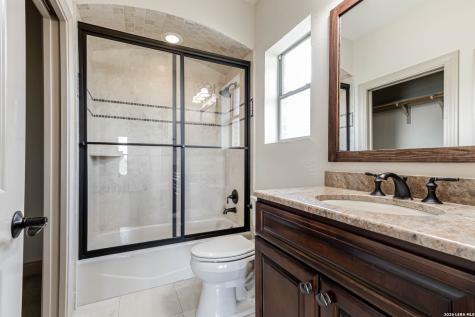 137 Westcourt Lane San Antonio TX 78257