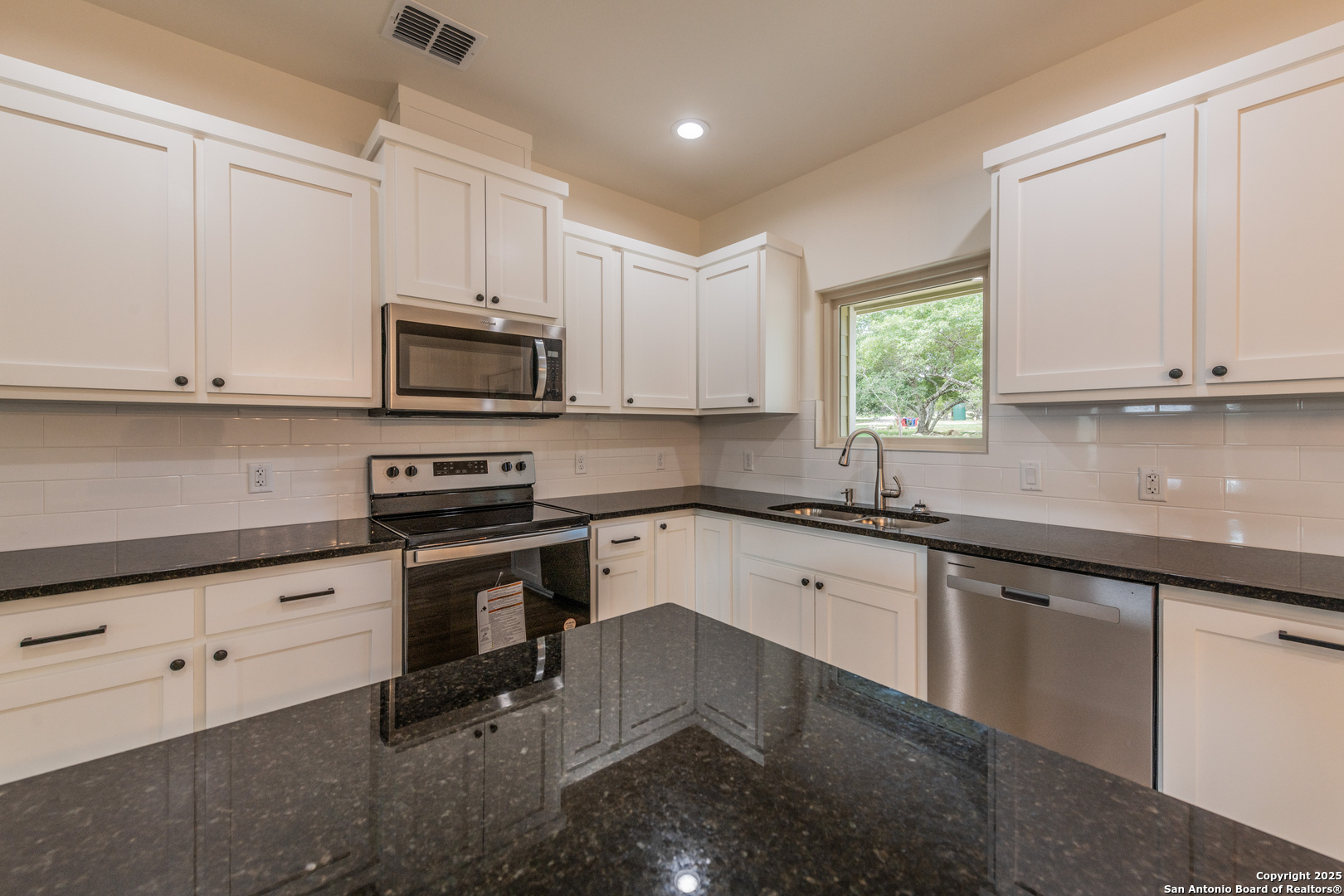 635 Cactus Flower Canyon Lake TX 78133