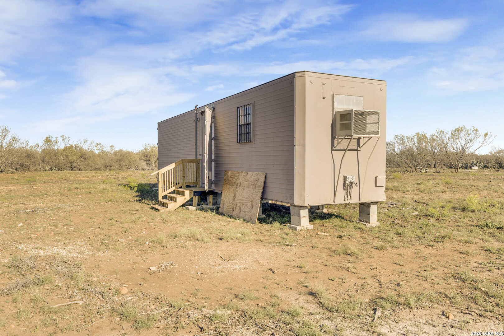 2811 Cr 467 Devine TX 78016