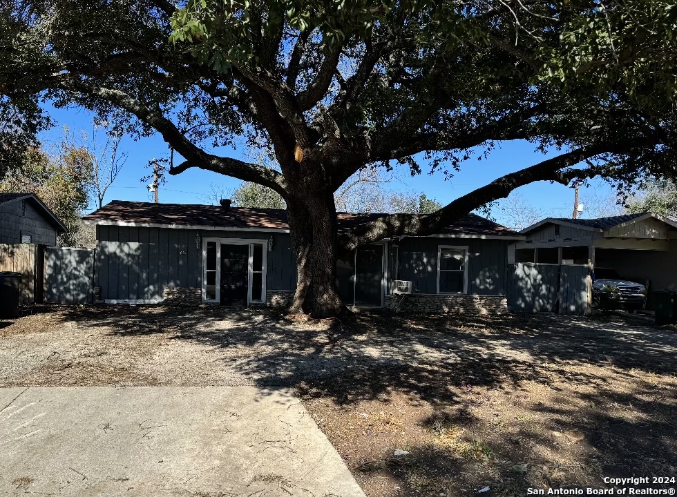 427 Byrnes Drive San Antonio TX 78209