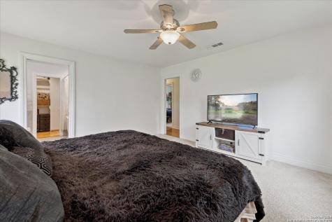 101 Cynthia Pleasanton TX 78064
