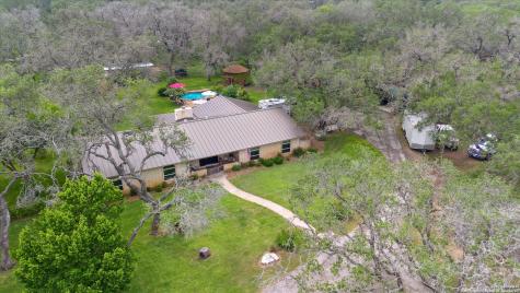 101 Cynthia Pleasanton TX 78064