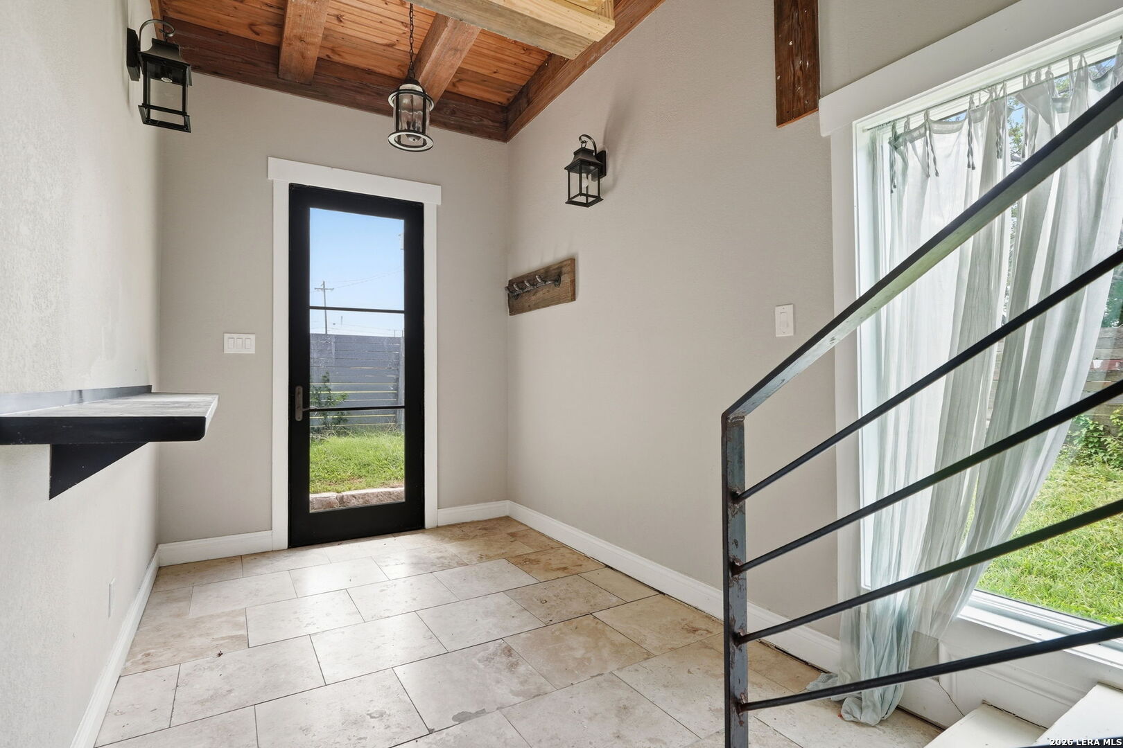 606 E Austin Street Luling TX 78648