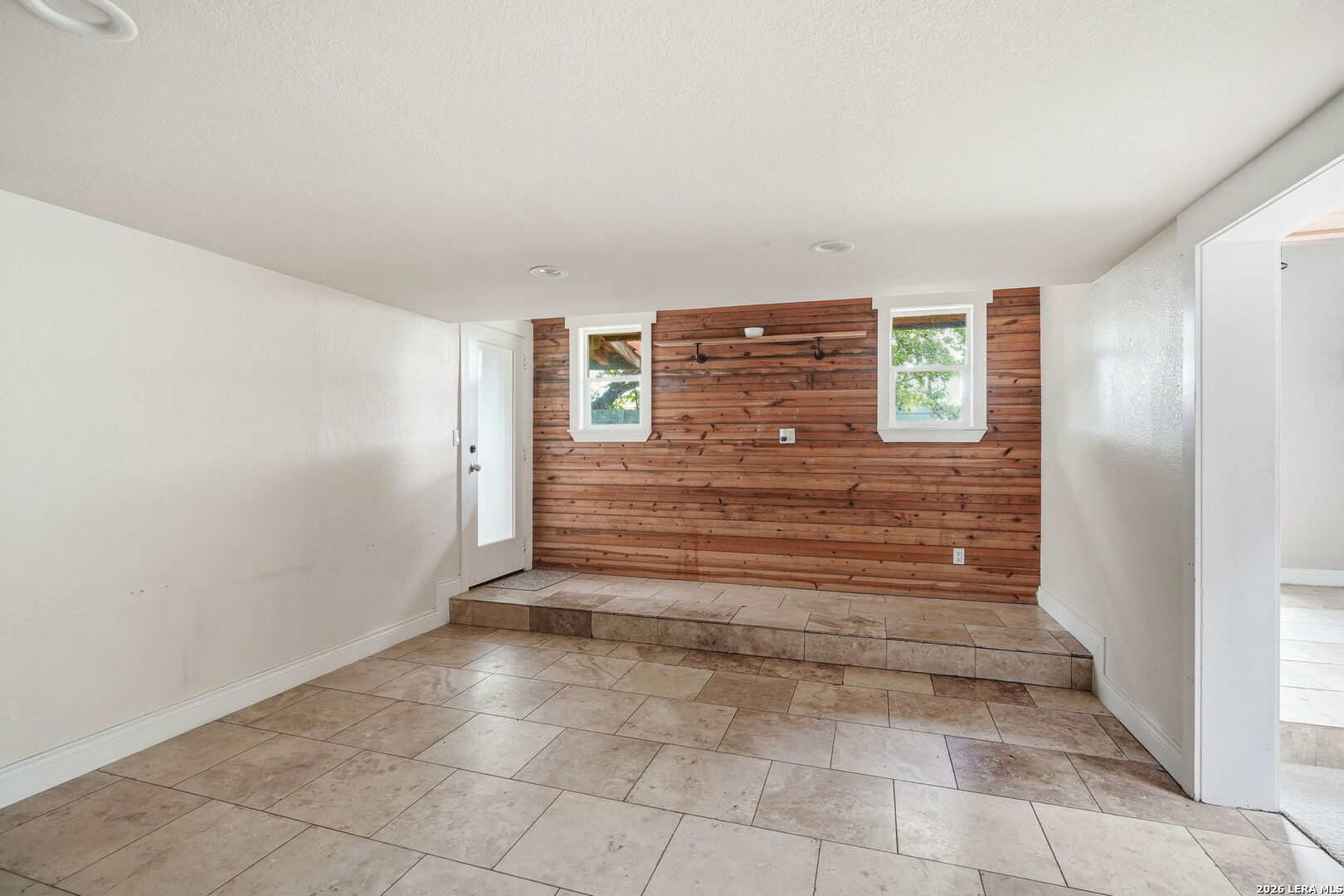 606 E Austin Street Luling TX 78648