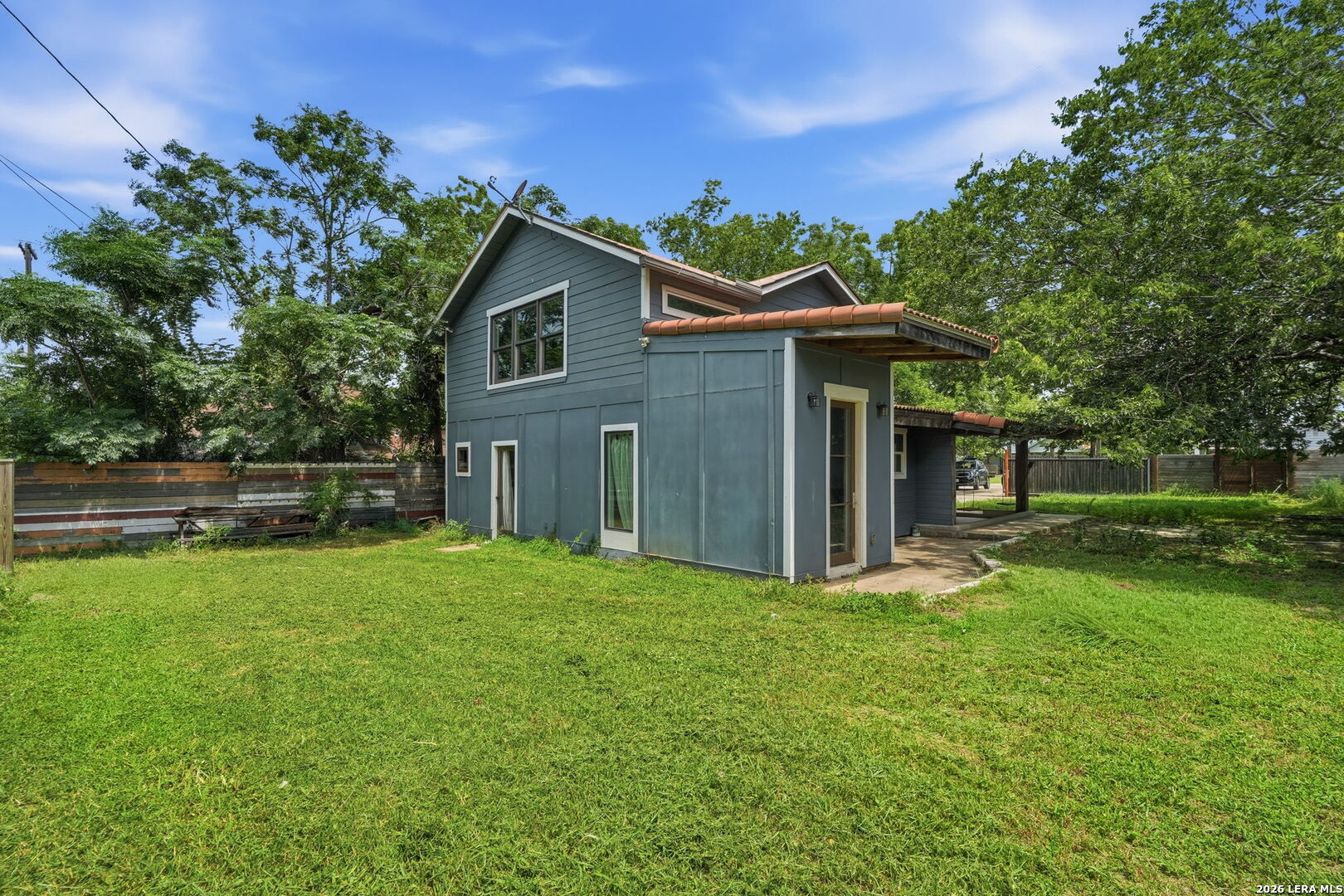 606 E Austin Street Luling TX 78648