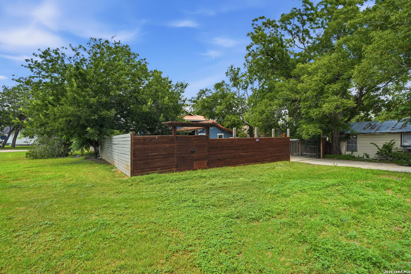 606 E Austin Street Luling TX 78648