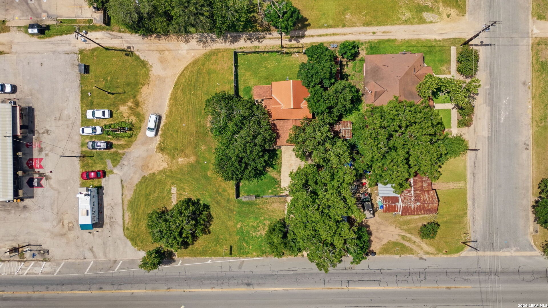 606 E Austin Street Luling TX 78648