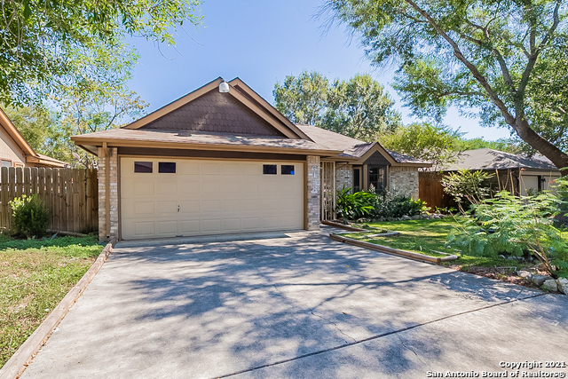 6438 Forest Village San Antonio TX 78250