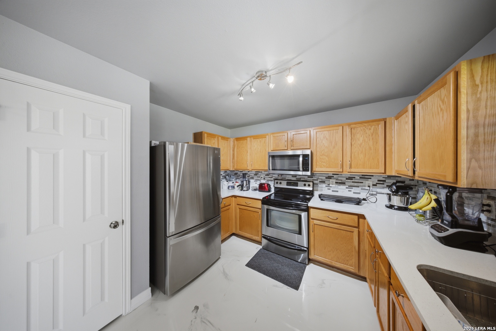 9007 Lilac Hill Universal City TX 78148