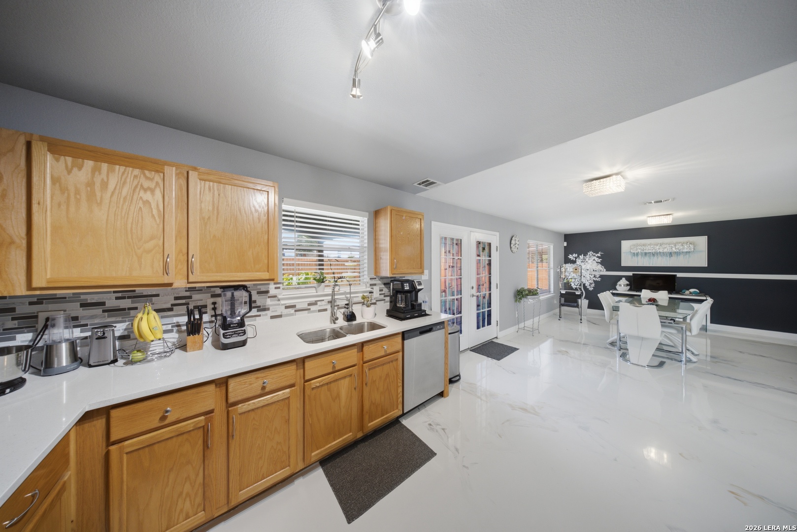 9007 Lilac Hill Universal City TX 78148