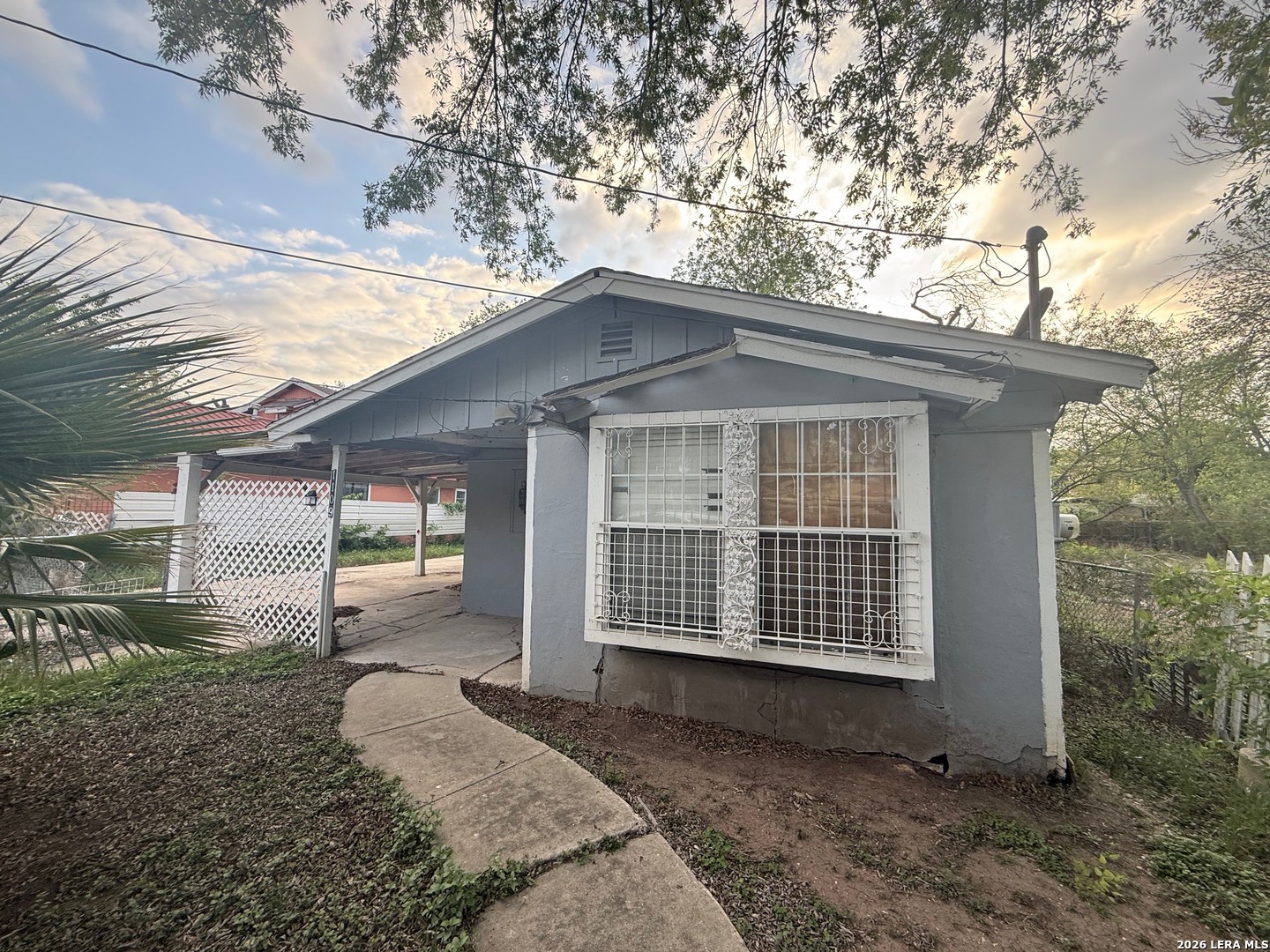 1109 Allende San Antonio TX 78237