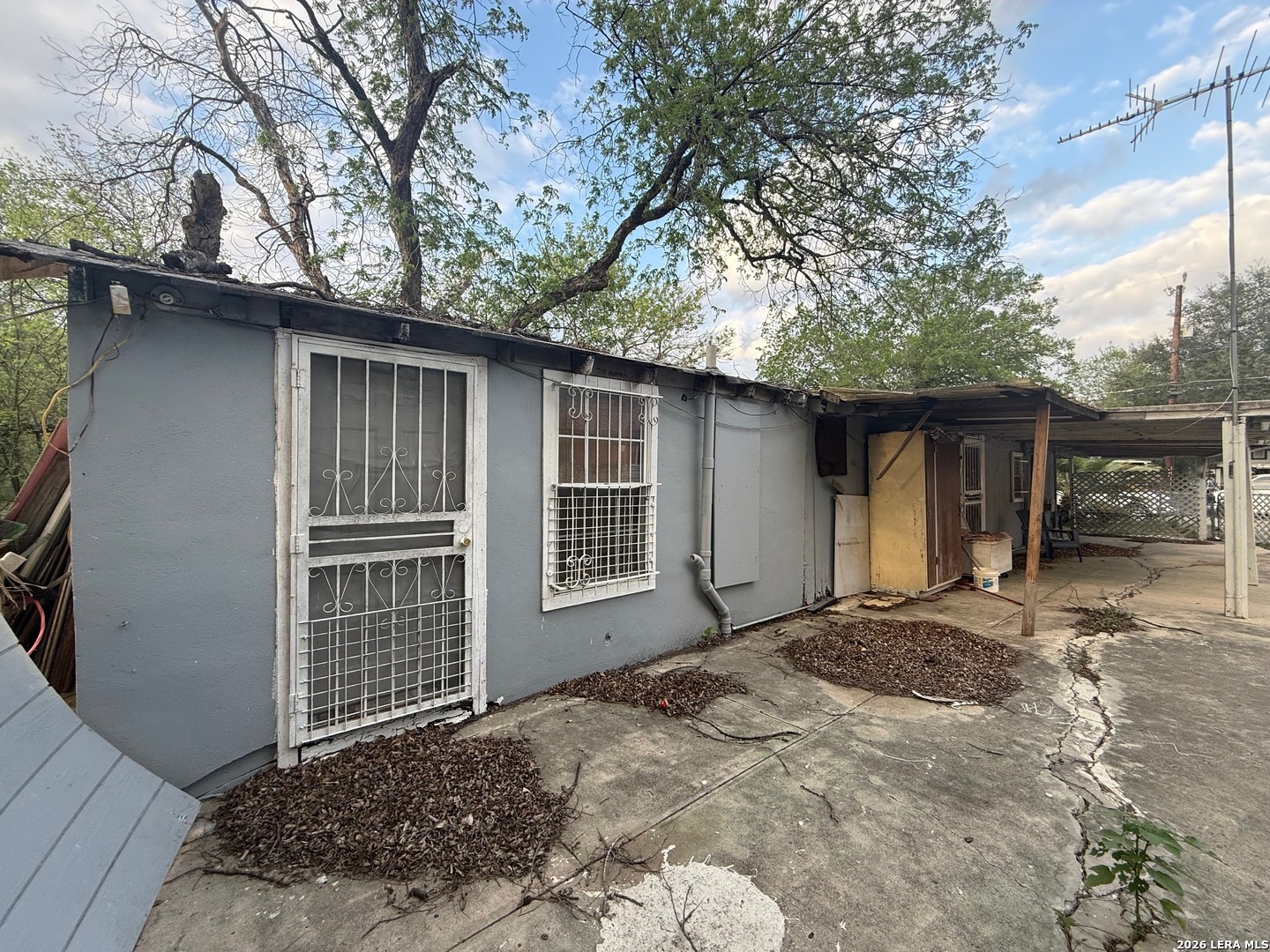 1109 Allende San Antonio TX 78237
