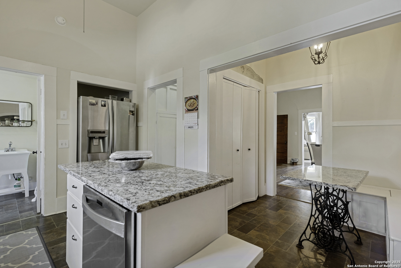 406 Tilden Kenedy TX 78119