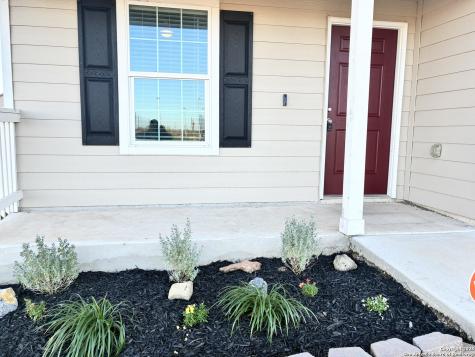 320 Agave Circle Jourdanton TX 78026