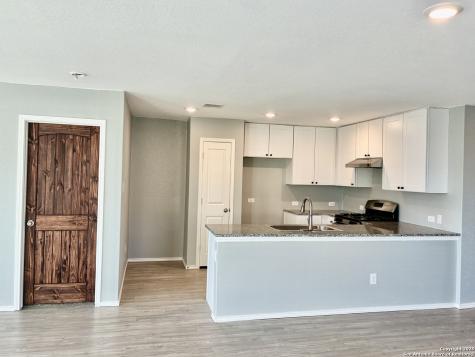 320 Agave Circle Jourdanton TX 78026