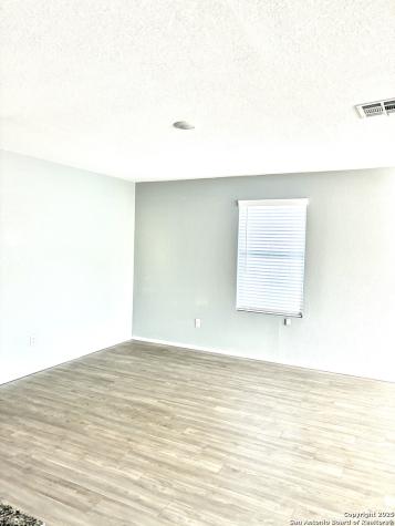 320 Agave Circle Jourdanton TX 78026