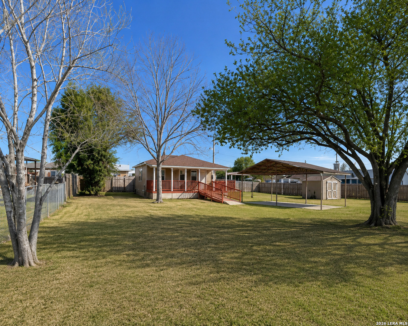 251 Avenue J Poteet TX 78065