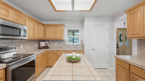 113 Miller Cove La Vernia TX 78121
